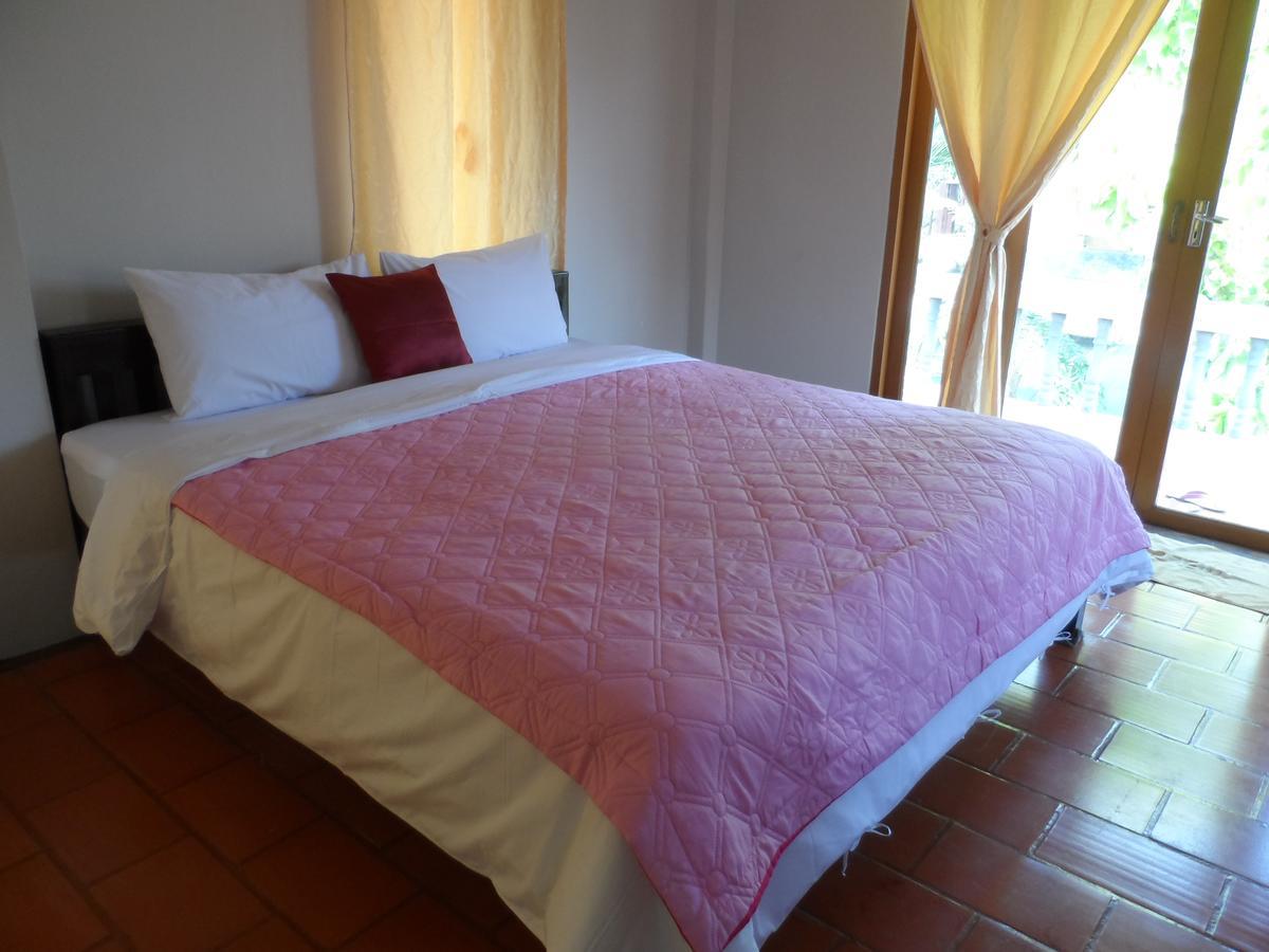 Arerayah Beach Resort Pran Buri Exteriör bild